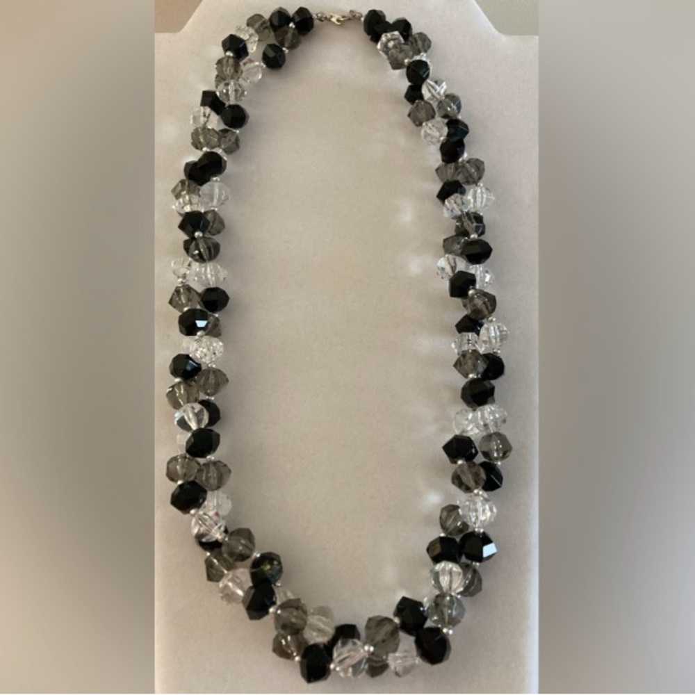Vintage Beaded Necklace